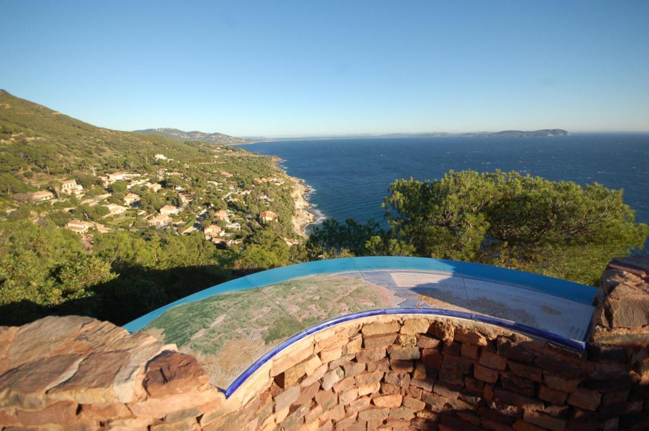 Magnifique Petit Cocon Bord De Mer Le Pradet Exterior foto